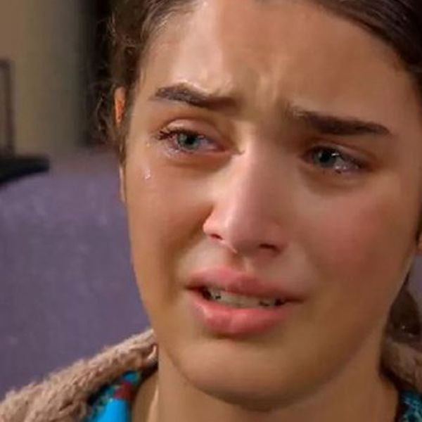 Küçük Gelin'in Zehra'sı Çağla Şimşek son haliyle büyüledi - Resim: 2