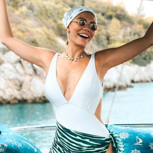 Demet Özdemir bluzuna servet ödedi! Fiyatını duyanın ağzı açık kaldı... - Resim: 1