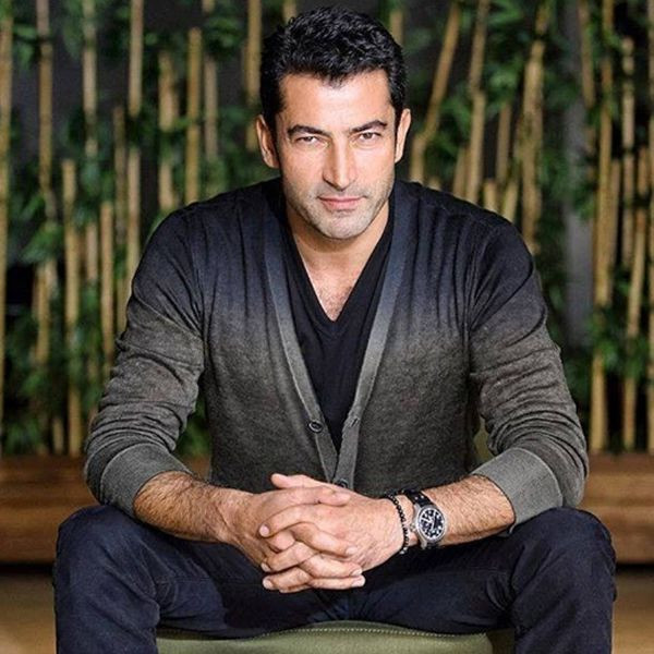 Hangisi Kenan? Kenan İmirzalıoğlu ile abisi ikiz gibi benziyor, görenler ayırt etmekte zorlanıyor - Resim: 1