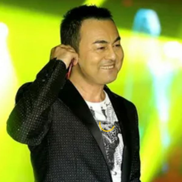 Serdar Ortaç konserinde sevenleriyle dertleşti! Sevgililerim, eşim hep sarışındı, artık esmer bir kızla... - Resim: 2