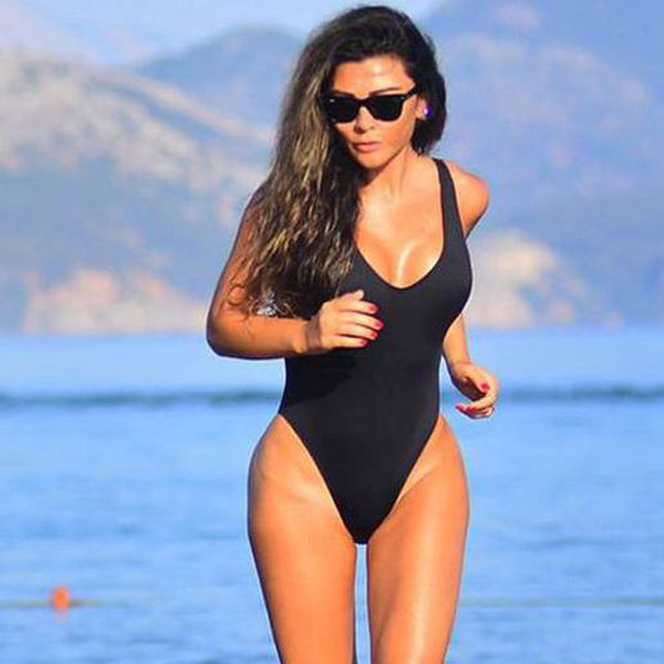 Sünnet derisi ile güzelleşen Selen Görgüzel gelen tepkilere ateş püskürdü "Boş teneke gibisiniz..." - Resim: 2