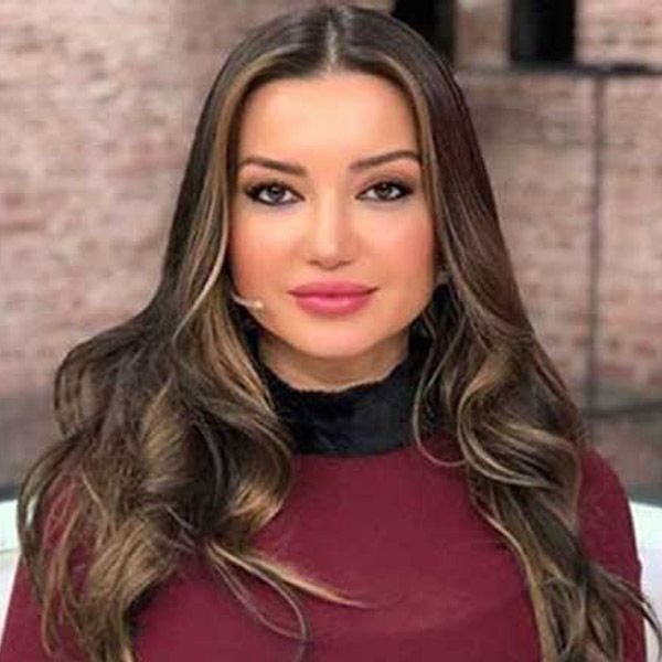 Esra Ezmeci'ye takipçisinden gelen o soru ağızları açık bıraktı! Kaynanam kayınpederime çişli çay... - Resim: 4