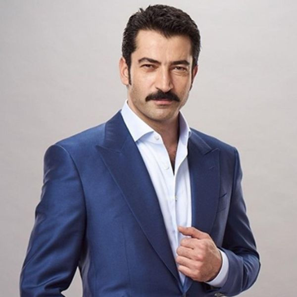 Hangisi Kenan? Kenan İmirzalıoğlu ile abisi ikiz gibi benziyor, görenler ayırt etmekte zorlanıyor - Resim: 4