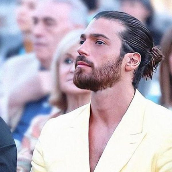 Can Yaman sarışınlardan vazgeçemiyor! Sardunya adasında objektiflere takıldı, son aşkı güzelliği ile büyüledi... - Resim: 4