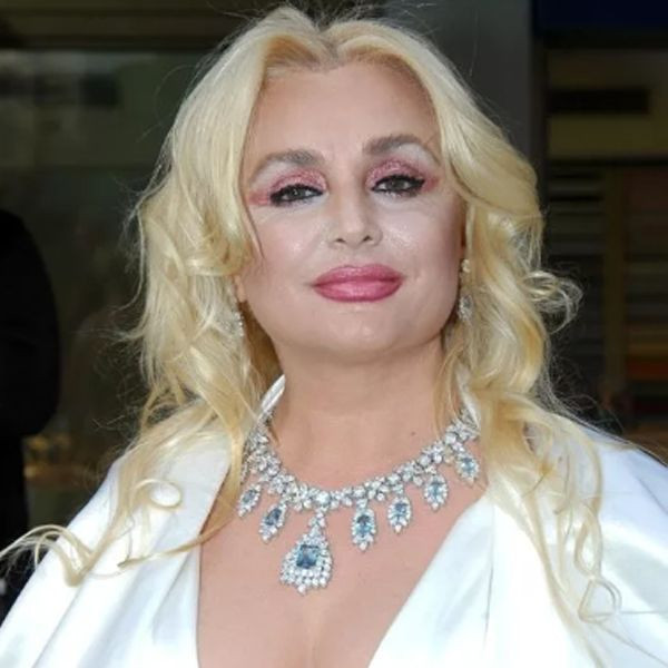 Sevgilisi Kemal Yıldız ile dolu dizgin aşk yaşayan Banu Alkan'ın evlilik tarihi netleşti! Ünlü çift Fransa'da dünya evine girecek - Resim: 1