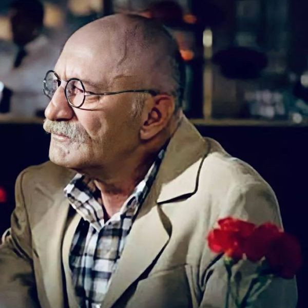 Seda Sayan'ın kayınvalidesi ile göbek atmasına sinirlenen Ali Erkazan'dan küfürlü yorum... - Resim: 1