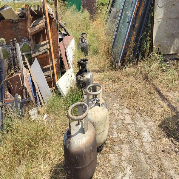 Yangından çıkan Kur'an-ı Kerim görenleri hayrete düşürdü! Ev kül oldu geriye sadece Kur'an-ı Kerim kaldı - Resim: 4