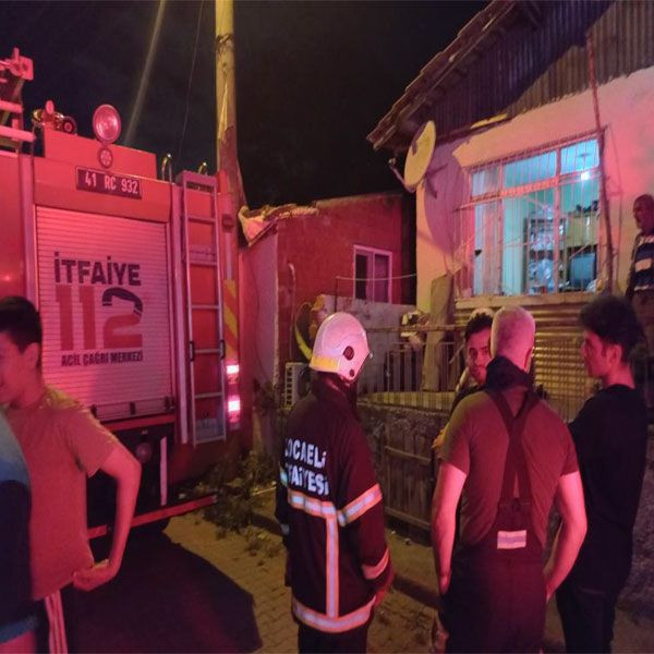 Yanlış ihbar bütün mahalleyi sokağa döktü! Vatandaş neye uğradığını şaşırdı - Resim: 4