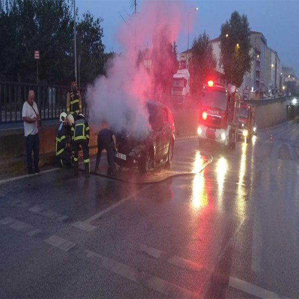 İnternetten aldığı cip sonu oluyordu! Dönüş yolunda alev alev yandı - Resim: 1