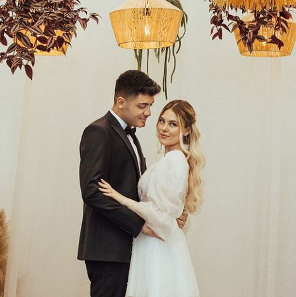 Tiktok fenomeni Ceren Yaldız'ın neden apar topar evlendiği ortaya çıktı! Bakın kaç aylık hamileymiş? - Resim: 0