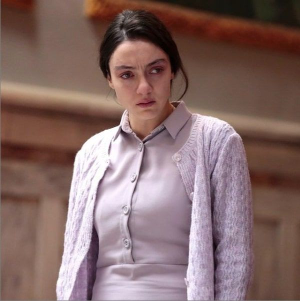 Merve Dizdar bu kez beğenilmedi Masumlar Apartmanı Gülben görenleri şaşırttı - Resim: 2