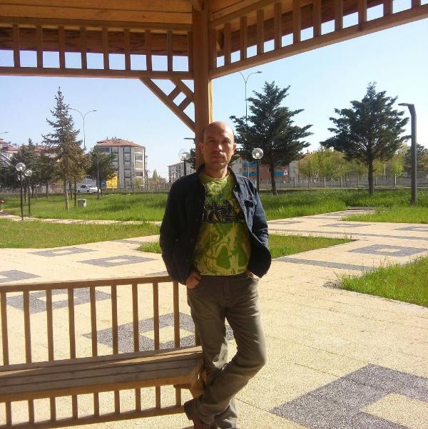 Aksaray'da sokakta dehşet saçtı polisle çatıştı! Kanlar içinde kaldı - Resim: 0