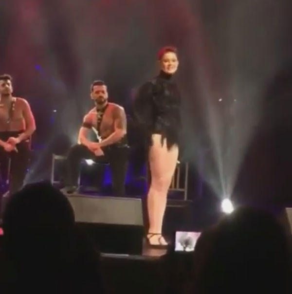 Burcu Biricik'ten olay kıyafet! - Resim: 4