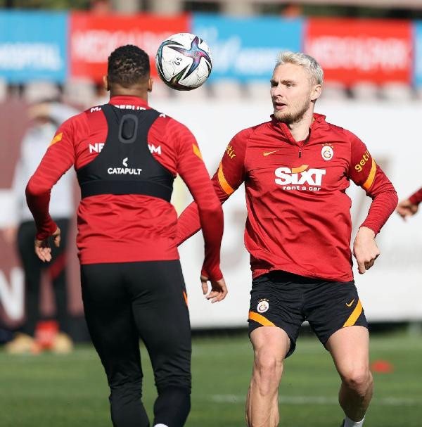 Galatasaray'da Fenerbahçe mesaisi devam etti - Resim: 0