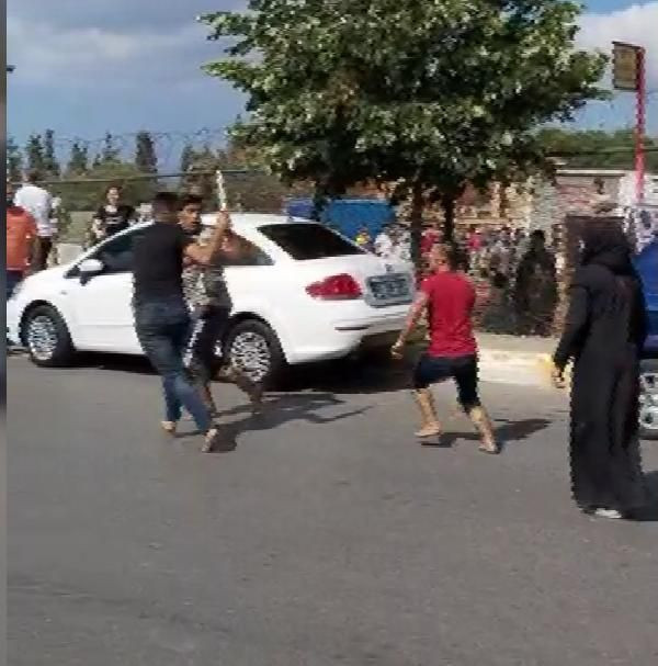 Tuzla'da kurban pazarında bıçaklı kavga: Yaralılar var - Resim: 1