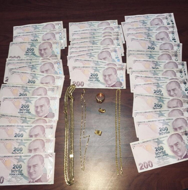 Misafirliğe gittiği evi önce soydu sonra ev sahibiyle sohbet etti - Resim: 0