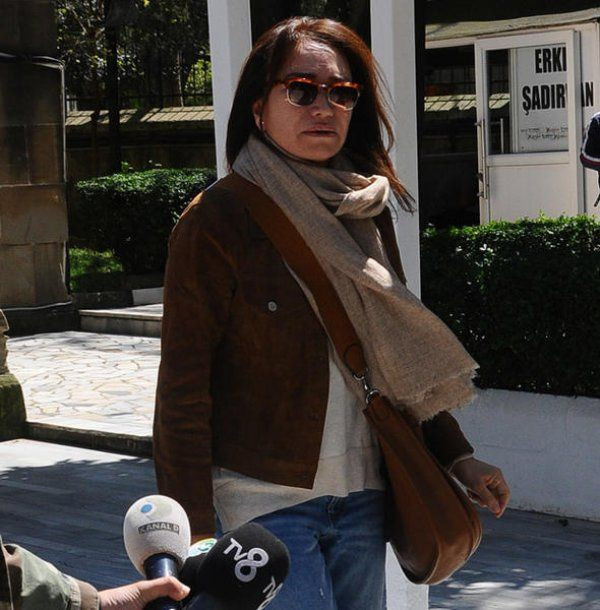 Demet Akbağ'ın yüzü eşini kaybettikten sonra ilk kez güldü işte o paylaşım - Resim: 4