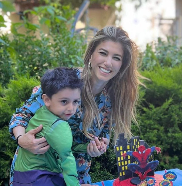 Konyalım türküsüyle akıllara kazınmıştı! Nadide Sultan çocukluğuyla ilgili söyledikleriyle yürekleri dağladı - Resim: 3