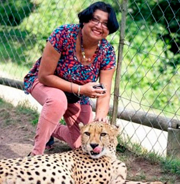 Karısı parçalanırken eşi fotografını çekti - Resim: 1