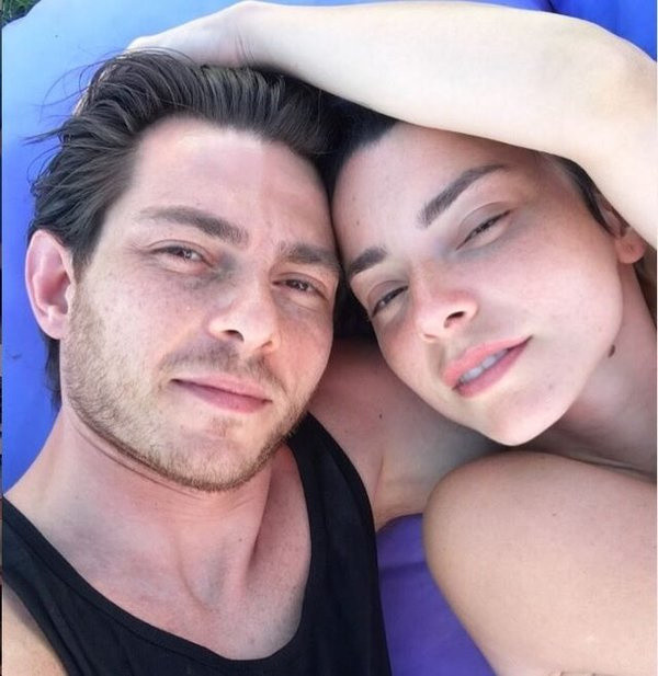 Burak Dayı kimdir ne iş yapar Merve Boluğur'un sevgilisi yaşı kaç? - Resim: 0