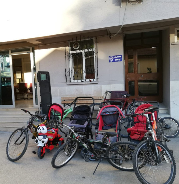 Bebek arabası hırsızı son işinde yakalandı - Resim: 0