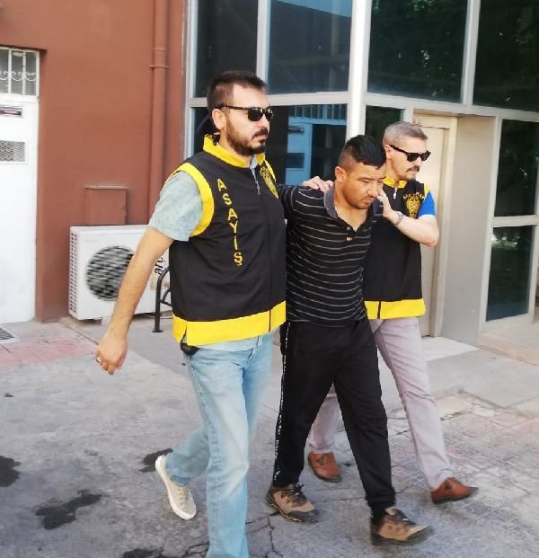 Aksaray'da dehşete düşüren olay! Karısı kapıyı geç açtığı için boğazını kesmiş - Resim: 2