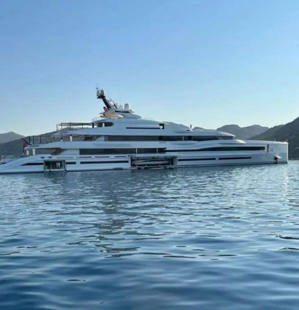 Bill Gates fiyatı dudak uçuklatan milyonluk süper yatıyla Marmaris'te! - Resim: 4