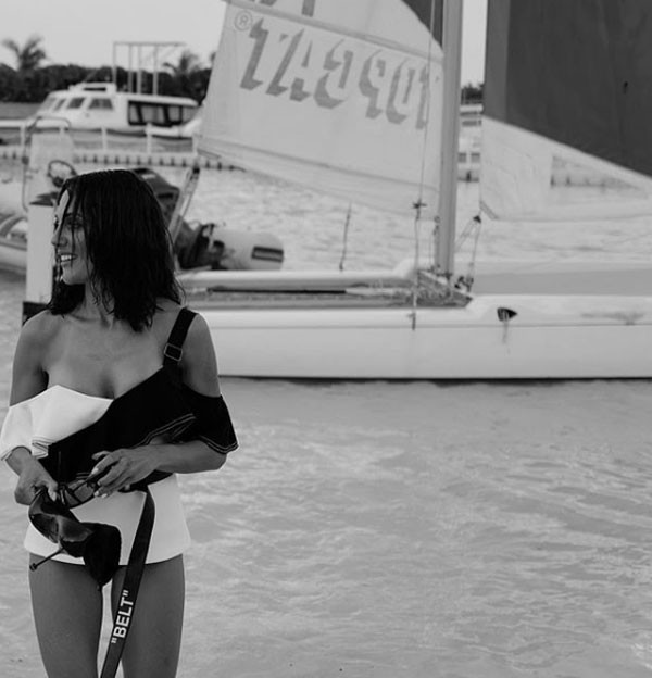 Meryem Uzerli'nin 16 yaşındaki hali tam bomba! Yeni silikonlarını paylaşıyor - Resim: 2