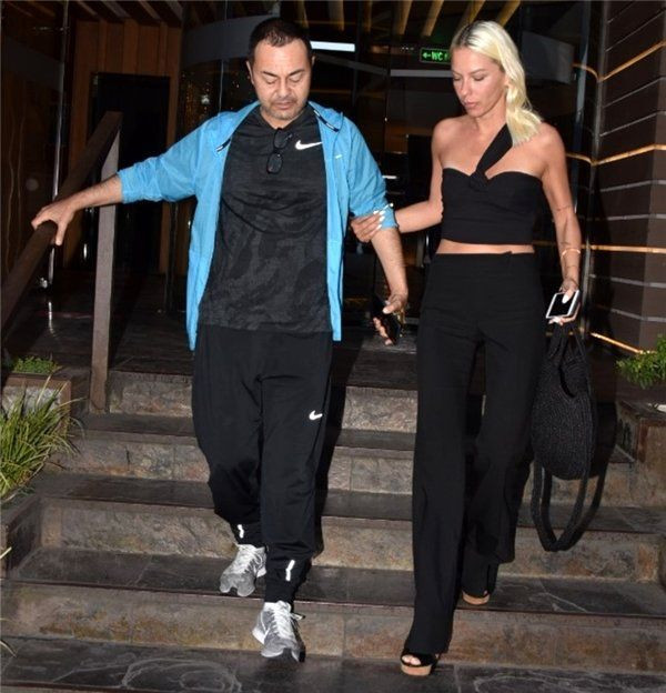 'Hata yaptım' diyen Serdar Ortaç sevgilisi Seçil Gür'e iltifatlar yağdırdı - Resim: 1