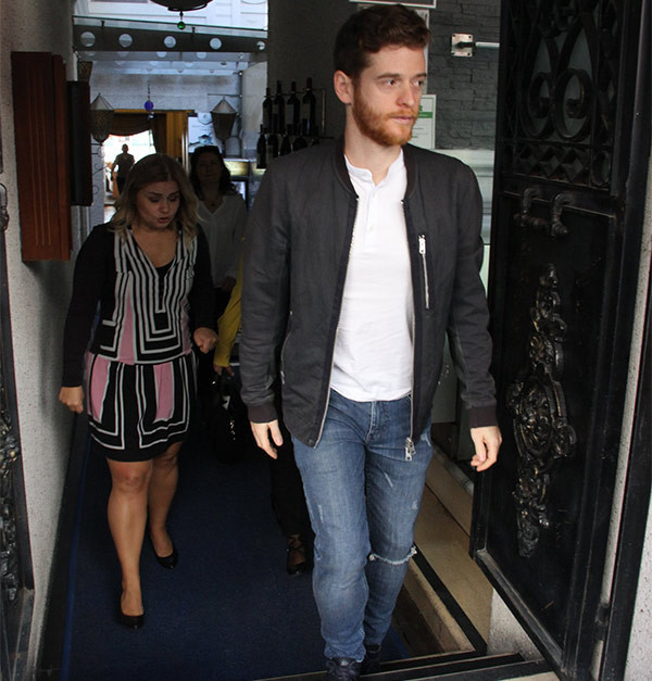 Adriana Lima çok kızacak! Merak edilen soruya cevap vermedi - Resim: 1