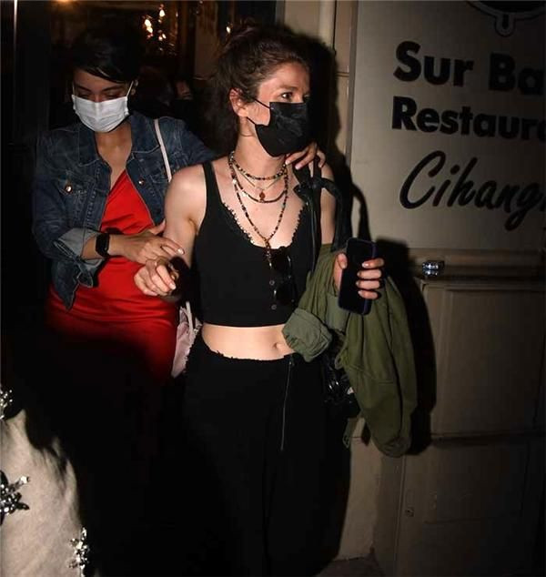 Soyunma itirafı geldi! Camdaki Kız'ın Muzo'su Enis Arıkan herkesi kahkahaya boğdu - Resim: 3