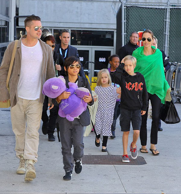 Ünlü çiftin aşk sırları kameralara yakalandı! - Resim: 1