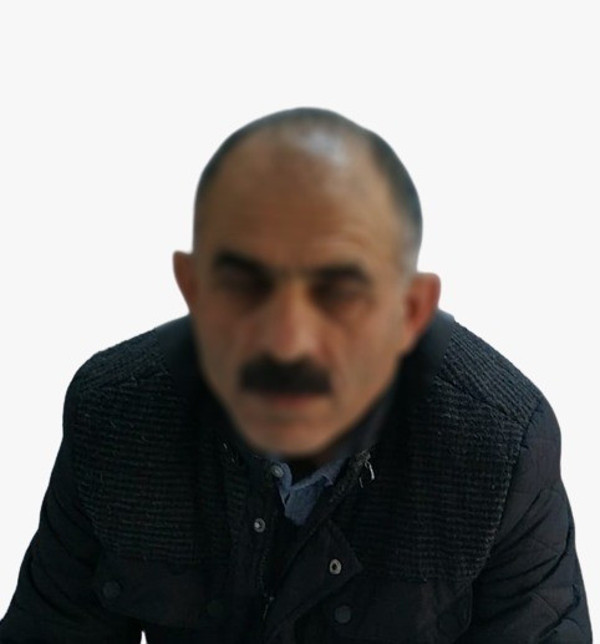 İstanbul'da 65 yaşındaki adamın kopya düzeneği pes dedirtti! Yakayı ele verdi - Resim: 0