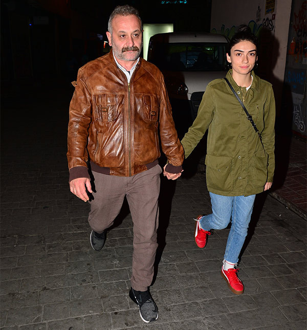 Hazar Ergüçlü Onur Ünlü çifti: Hep yakalanıyoruz - Resim: 2