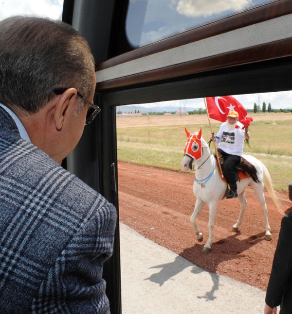 Erdoğan'ı Erzurum'da böyle karşıladılar - Resim: 1