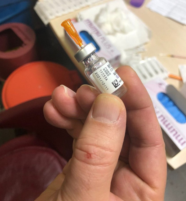 'Tarihi geçmiş Biontech aşıları yapılıyor' dendi ortalık karıştı! Gerçek ortaya çıktı: Meğer... - Resim: 1