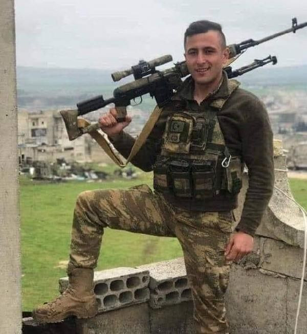 Kahreden veda! Şehitler gözyaşlarıyla uğurlandı - Resim: 3