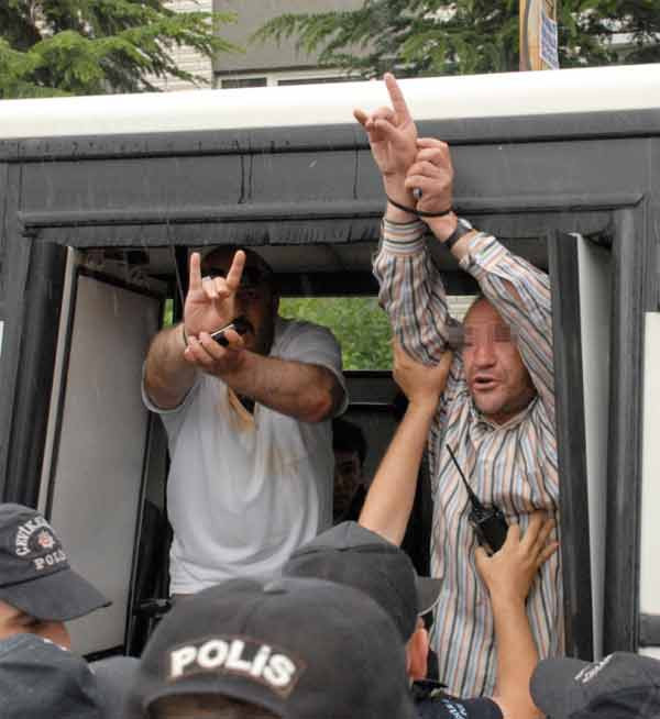 Sahte pusula kavgasına polis müdahale etti - Resim: 3