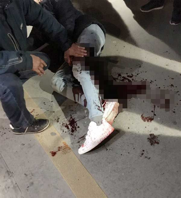 Metrobüste 'biraz ilerle' diye tartıştığı genci bıçakladı - Resim: 0