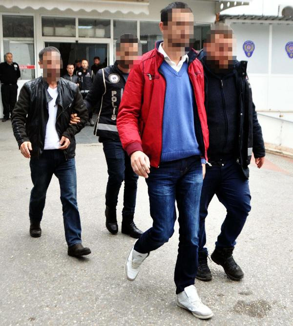 Polis yılbaşı öncesi fuhuşa karşı düğmeye bastı! - Resim: 4