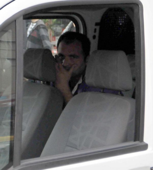 Küçük Beyza kamyonun altında can verdi - Resim: 4