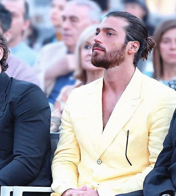 Hayranları Can Yaman'a doyamadı! Macaristanlı hayranları gece yarısı oteli bastılar! - Resim: 3