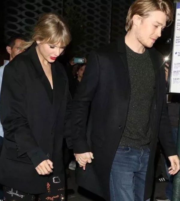 Amerikalı şarkıcı Taylor Swift, oyuncu sevgilisi Joe Alwyn ile evleniyor! - Resim: 1