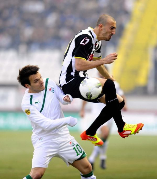 Bursa'da bol gollü maç - Resim: 4