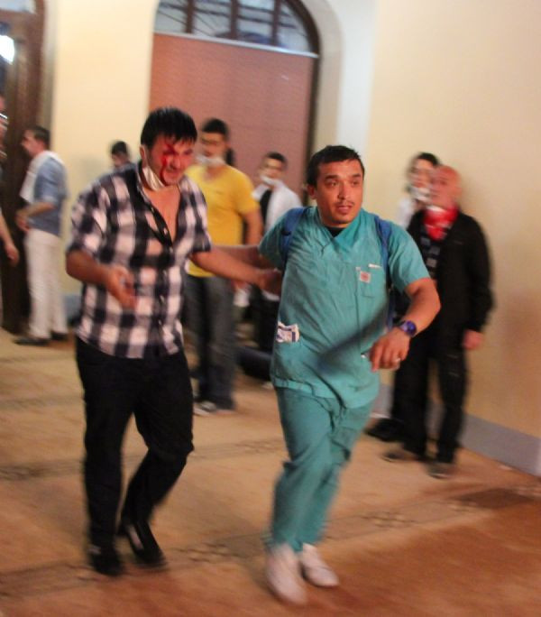 Camiyi revire çevirdiler - Resim: 3