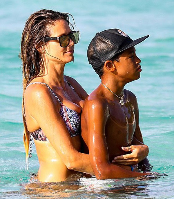 Oğluyla öpüştü ortalık yıkıldı - Resim: 1