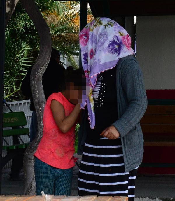 Korkunç olay! Mendil satan kıza tacize linç girişimini polis önledi - Resim: 1