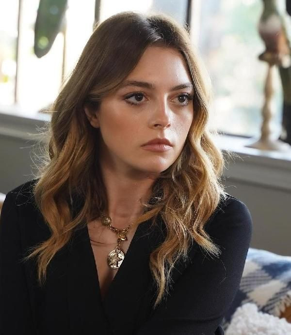 Yol kenarında ölmek üzereyken buldular! Sadakatsiz yıldızı Melis Sezen takdirleri topladı - Resim: 2