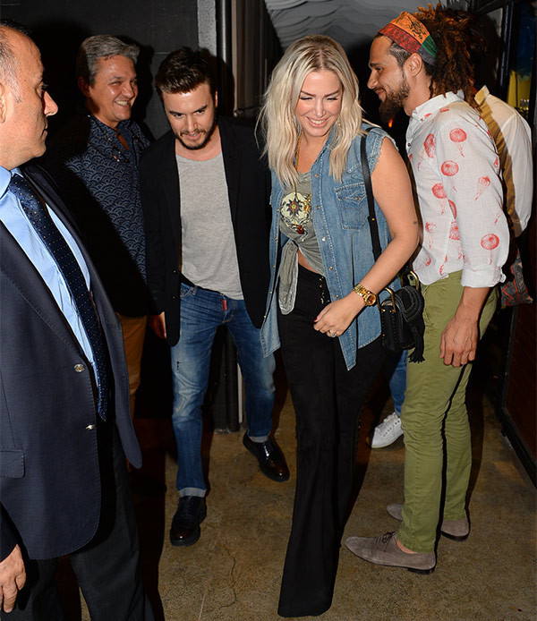 Taze gelini kızdıran soru! Hemen kaçtılar - Resim: 4