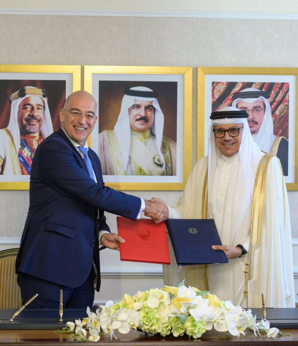 Yunan bakan Ayasofya'yı hala hazmedemedi! Bahreynli mevkidaşı teselli etti - Resim: 0